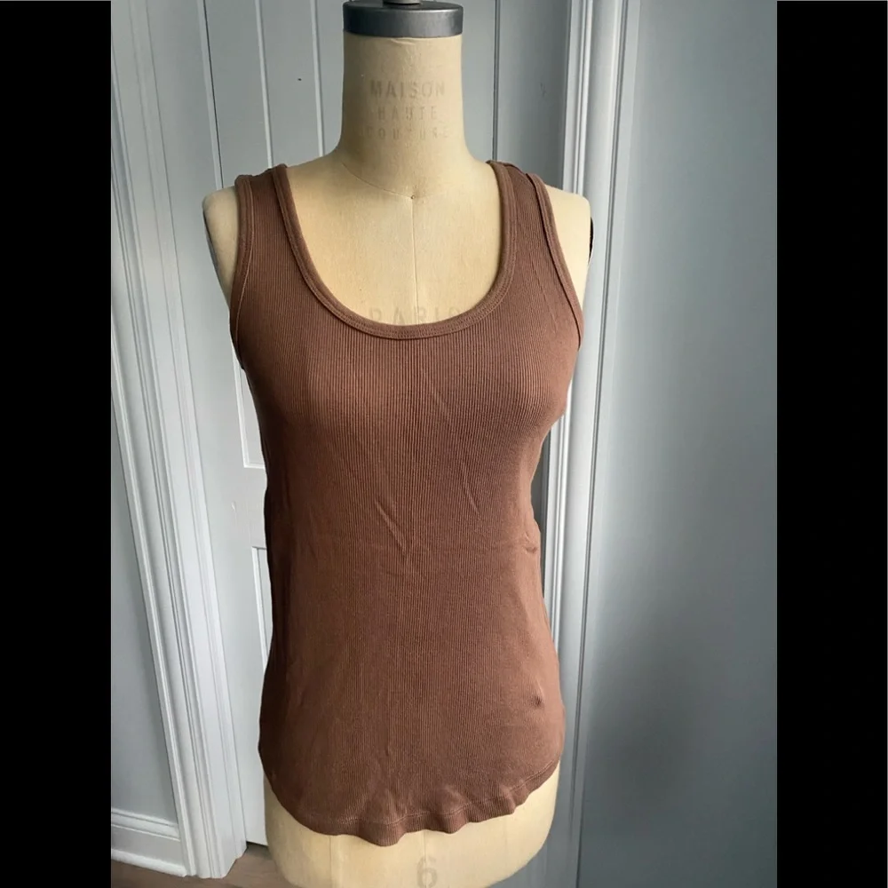 Motherhood Maternity and Old Navy Maternity tank tops size M
